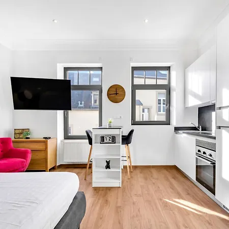 Apartman 4 - Near Place De Paris